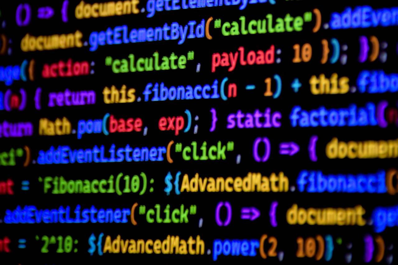 ¿Es recomendable usar un tema personalizado en WordPress sin actualizaciones periódicas?
